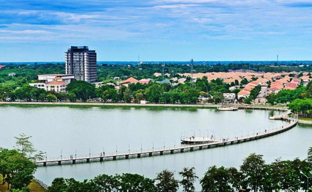 Ingtara Hotel Khon Kaen Exterior foto
