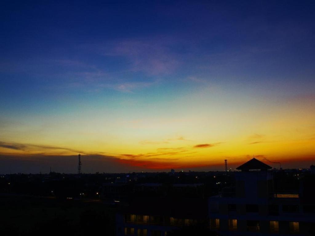 Ingtara Hotel Khon Kaen Exterior foto