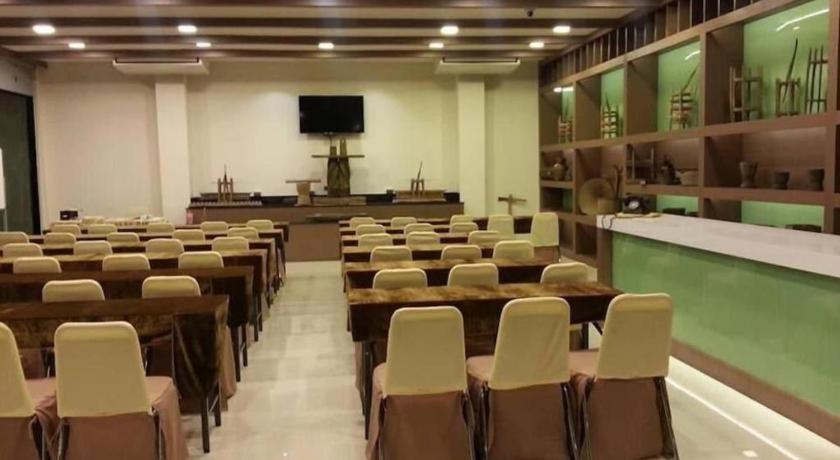 Ingtara Hotel Khon Kaen Exterior foto