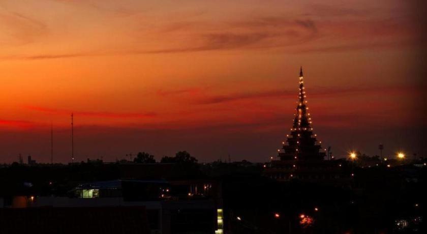 Ingtara Hotel Khon Kaen Exterior foto